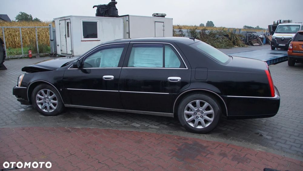Auto na części - Cadillac DTS 4.6 V8 295 KM LD8 2008R Silnik Skrzynia Drzwi Zderzak Błotnik Lampa Lusterko Szyba Klapa Deska Kokpit Sterownik Moduł Czujnik Licznik Wyświetlacz Kierownica Panel - 4