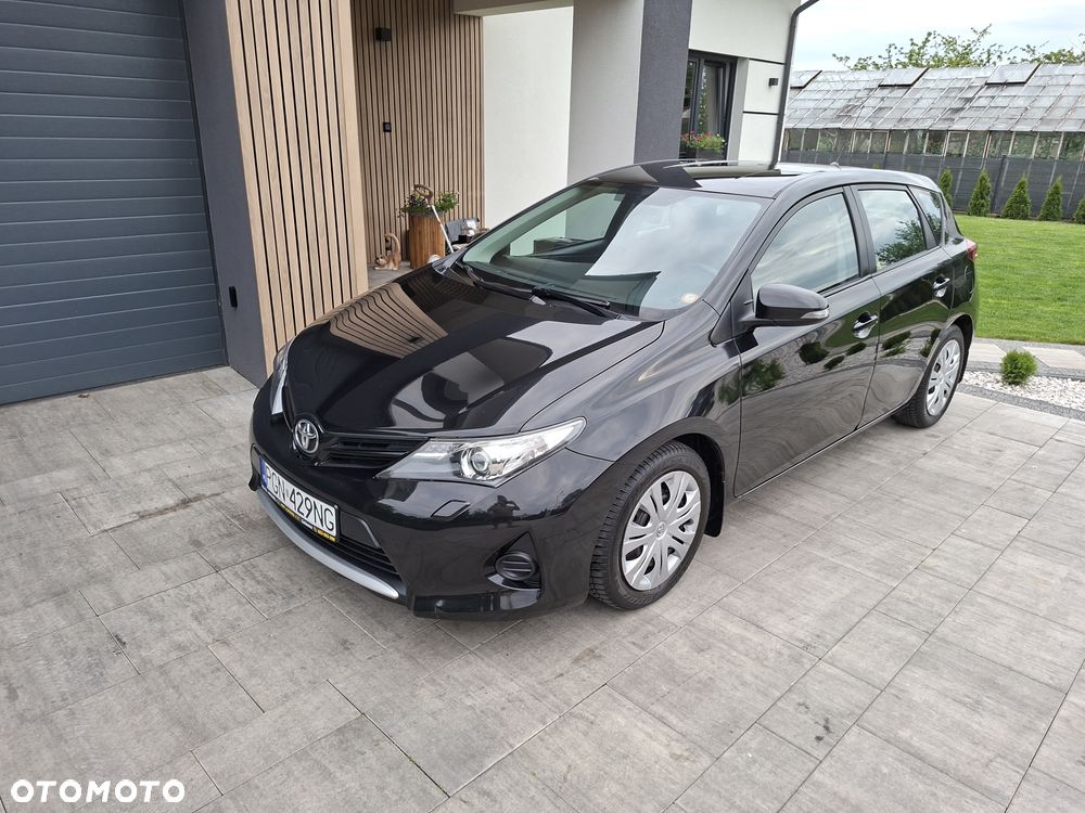Toyota Auris - 15