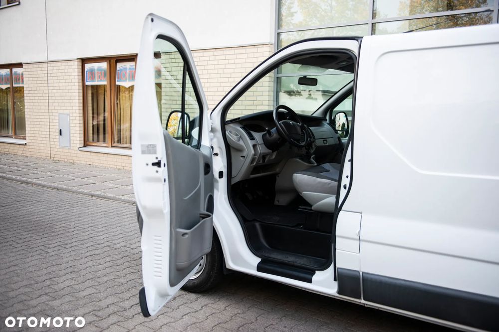 Renault Trafic 2.0 dCi 115 - 10