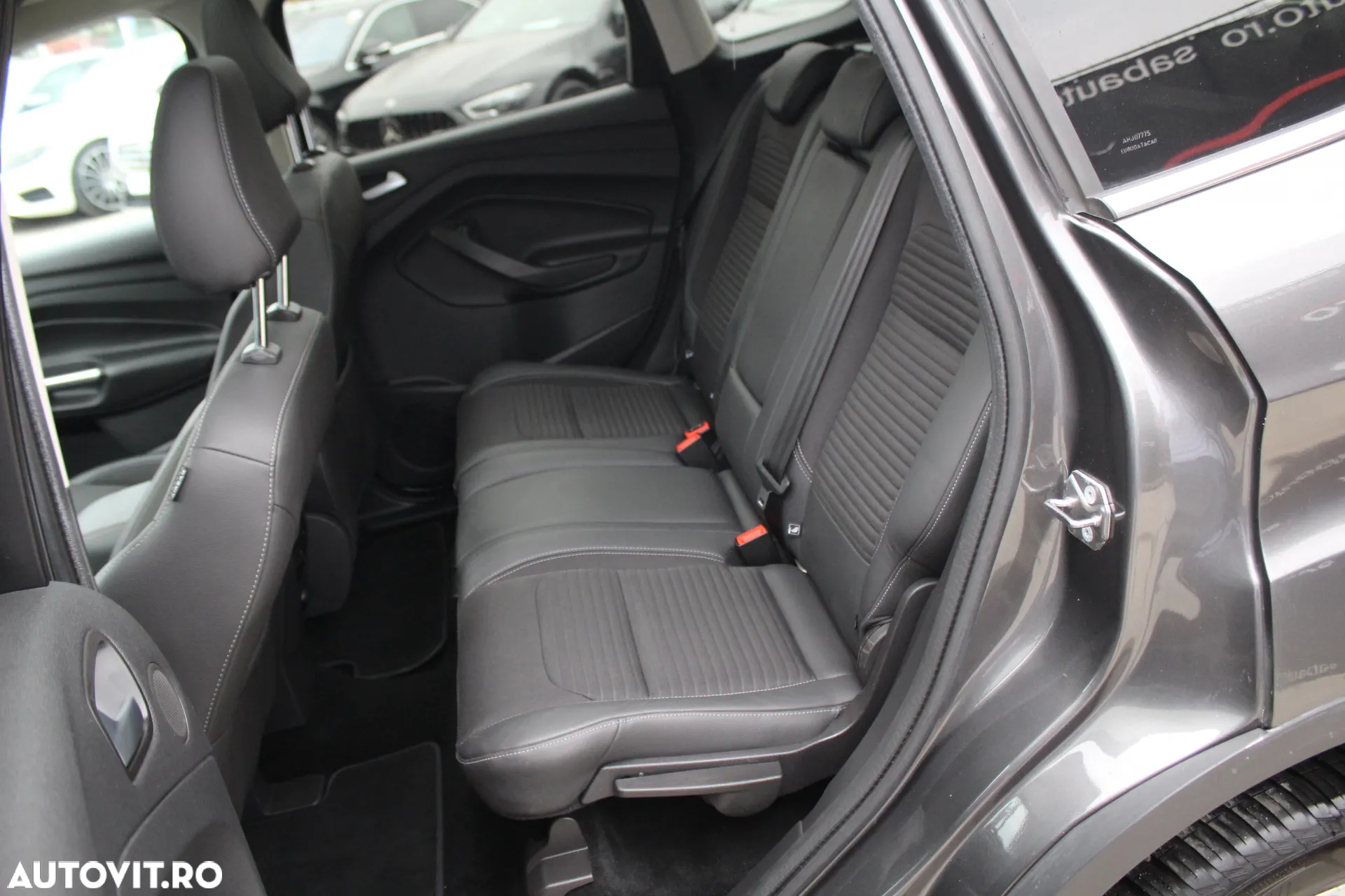 Ford Kuga 2.0 TDCi 2WD Titanium - 19