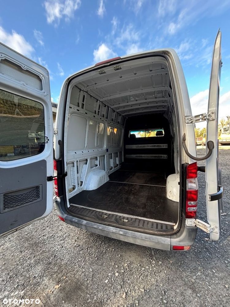 Mercedes-Benz Sprinter - 19