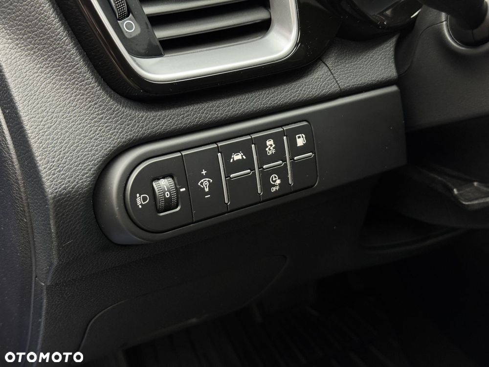 Kia Ceed 1.6 GDI PHEV L Business Line DCT - 23