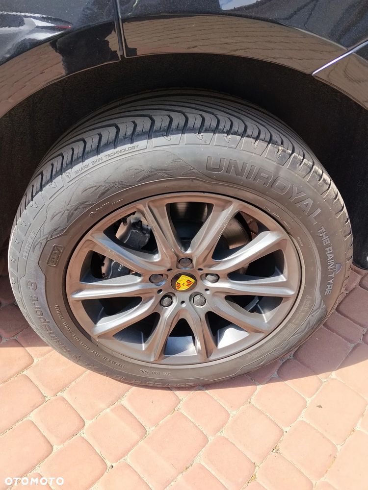 Porsche Cayenne - 13