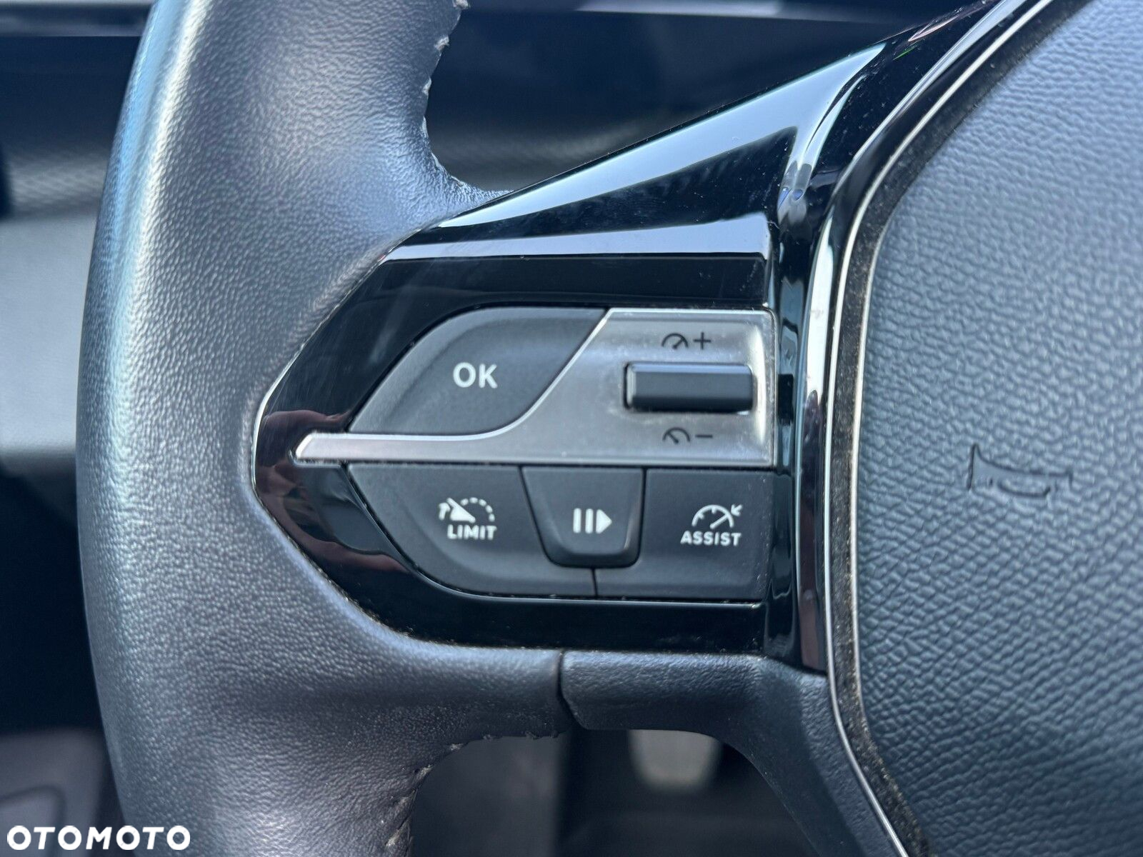 Peugeot 308 1.2 PureTech Active Pack S&S - 24