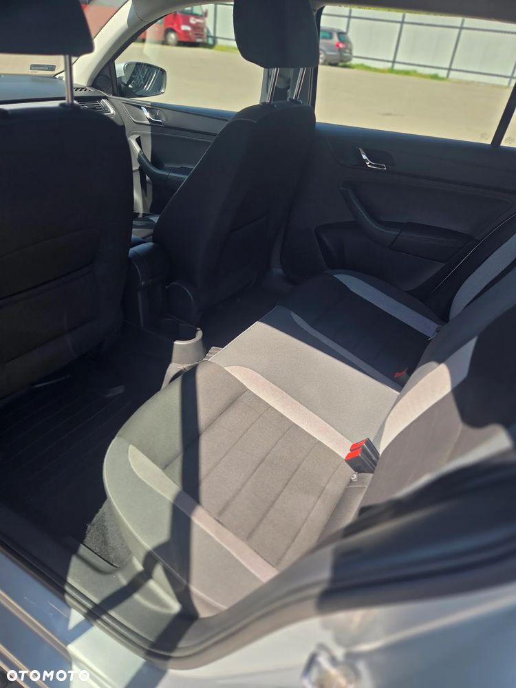 Skoda RAPID - 9