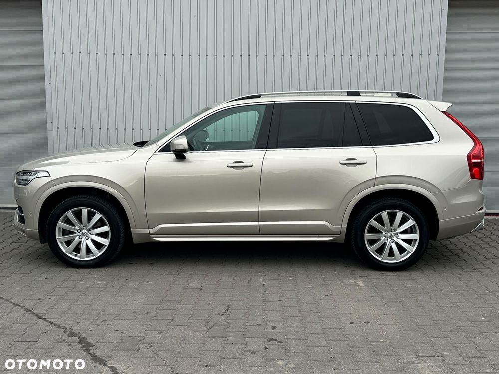 Volvo XC 90 D5 SCR AWD Momentum - 4