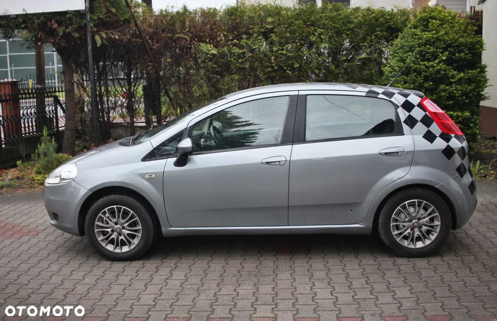 Fiat Grande Punto - 10