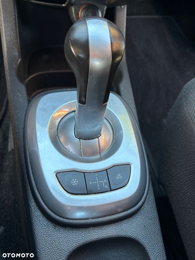 Opel Corsa 1.3 CDTI DPF Cosmo - 14