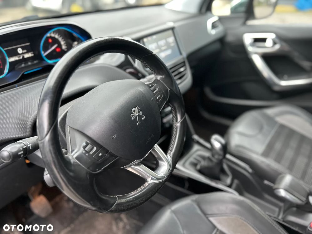 Peugeot 2008 - 13