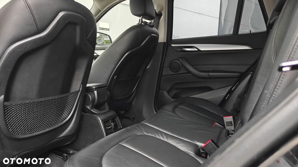 BMW X1 sDrive18i Business Edition - 28