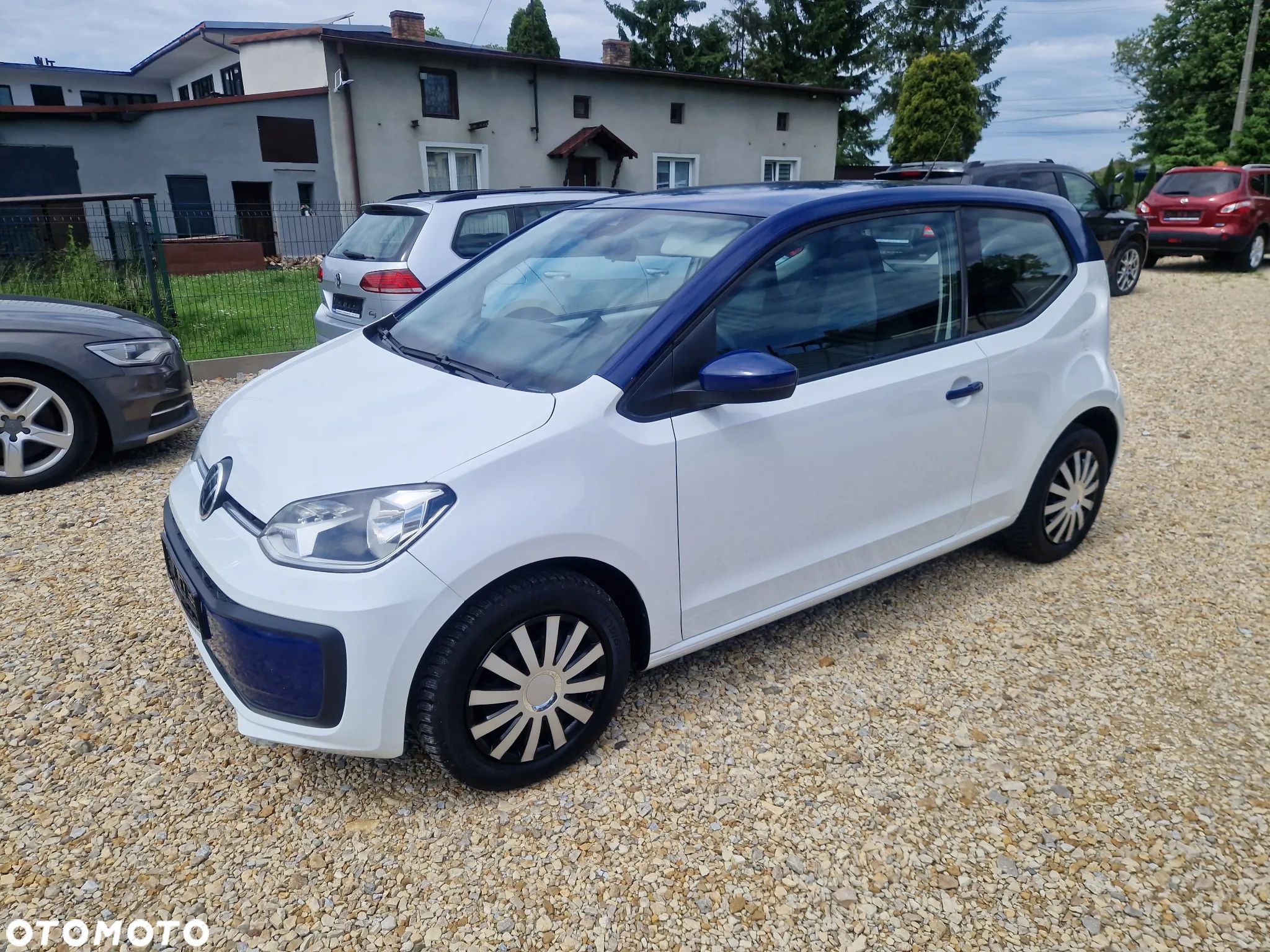 Volkswagen up! (BlueMotion Technology) move - 1