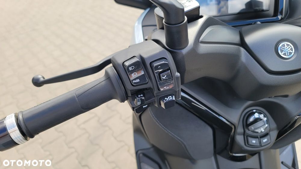 Yamaha X-max - 20