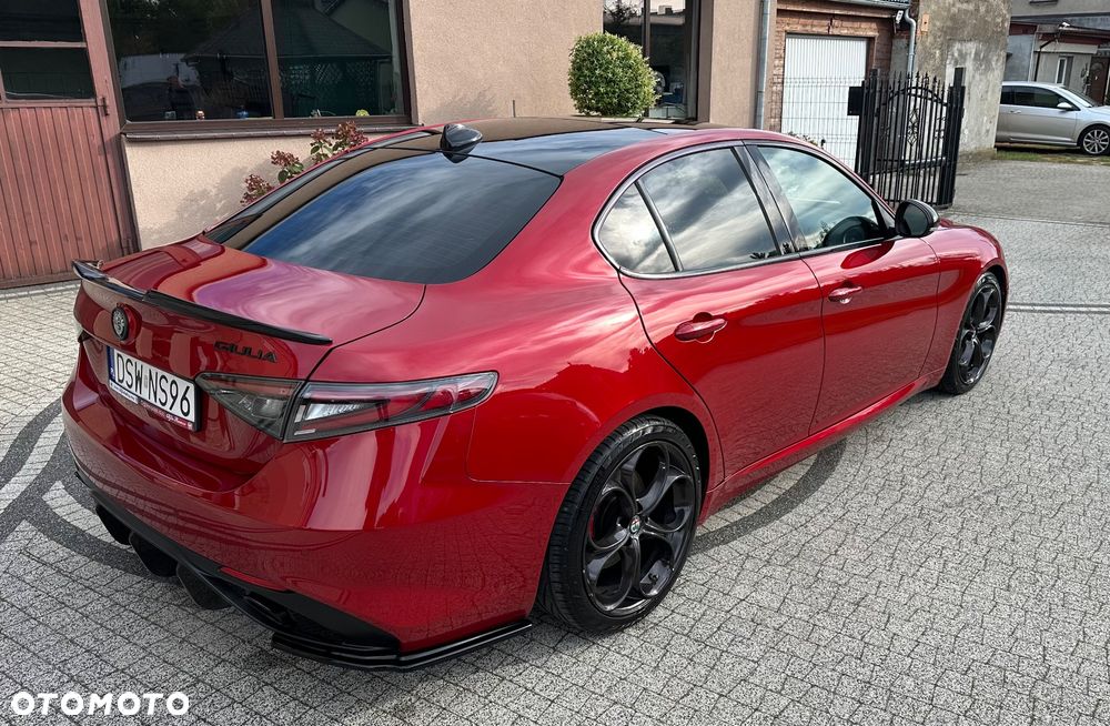 Alfa Romeo Giulia 2017 photo 4