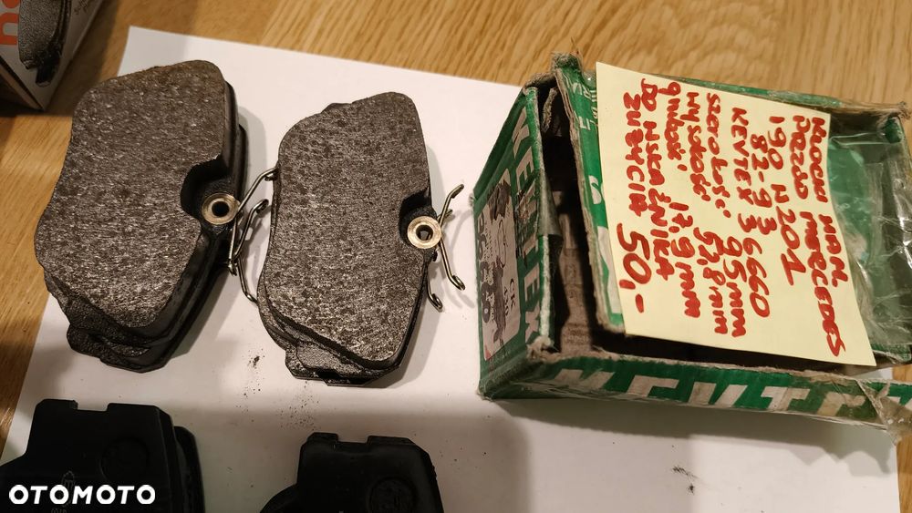 Klocki hamulcowe przód Mercedes 190 w201 w124 - 6