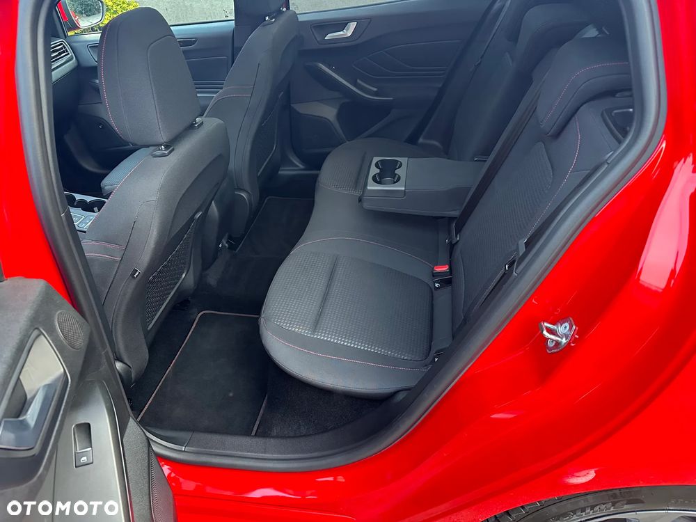 Ford Focus 2.0 EcoBlue ST-Line Business - 29