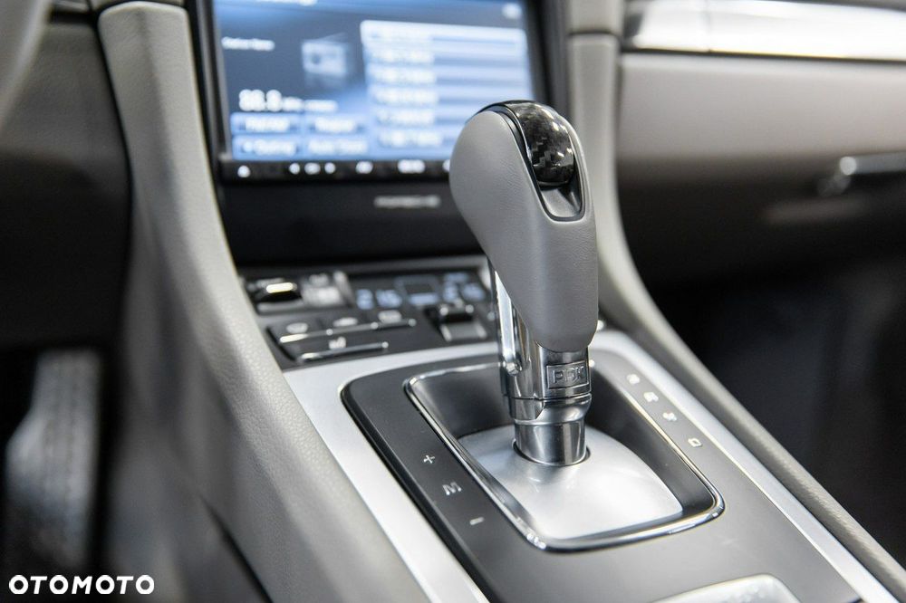 Porsche Cayman S PDK - 36