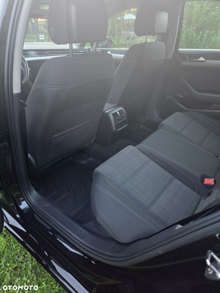 Volkswagen Passat 1.5 TSI EVO Elegance DSG - 12
