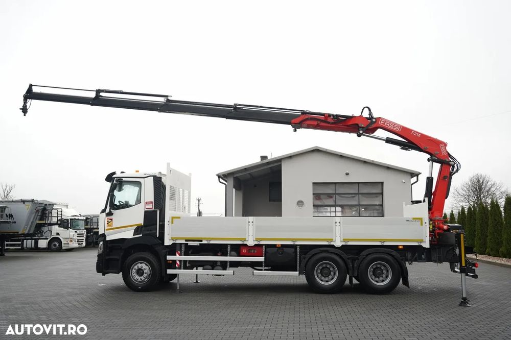 Renault C 380 / 6x4 / LIVRARE 6,7 m / + HDS FASSI F215A / MAX 5.600 KG / ROTATOARE / ANVELOPE 100% / EURO 6 - 4