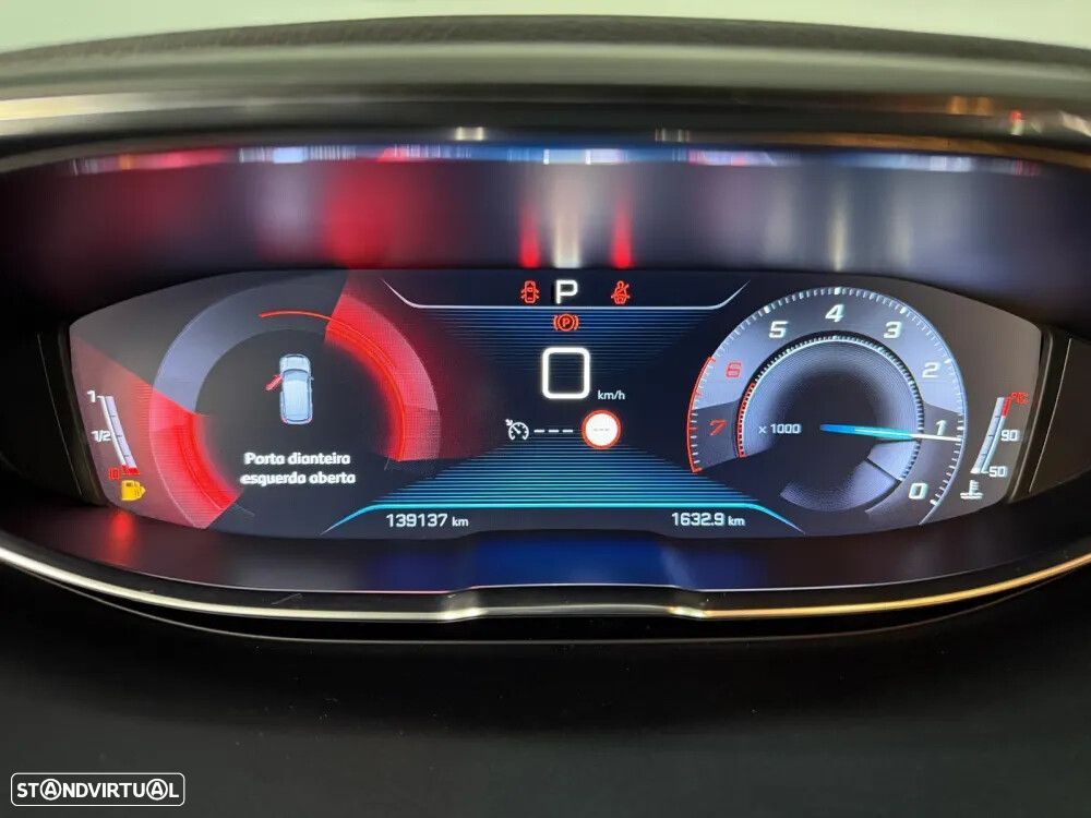 Peugeot 3008 1.2 PureTech Allure EAT8 - 5