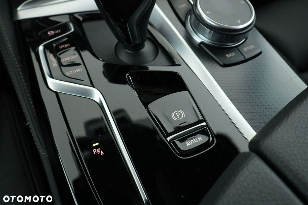 BMW Seria 5 530d xDrive mHEV M Sport sport - 30