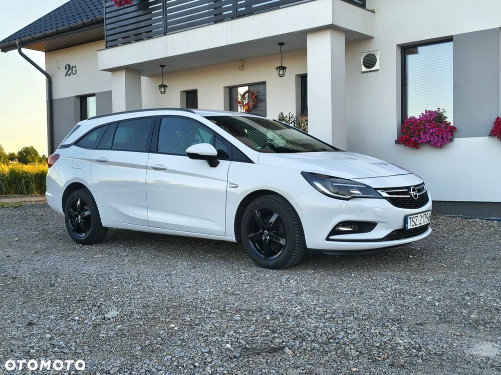 Opel Astra 1.6 CDTI Enjoy - 28