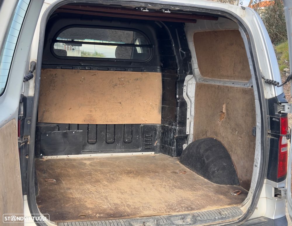 Hyundai Starex 6 lugares - 11