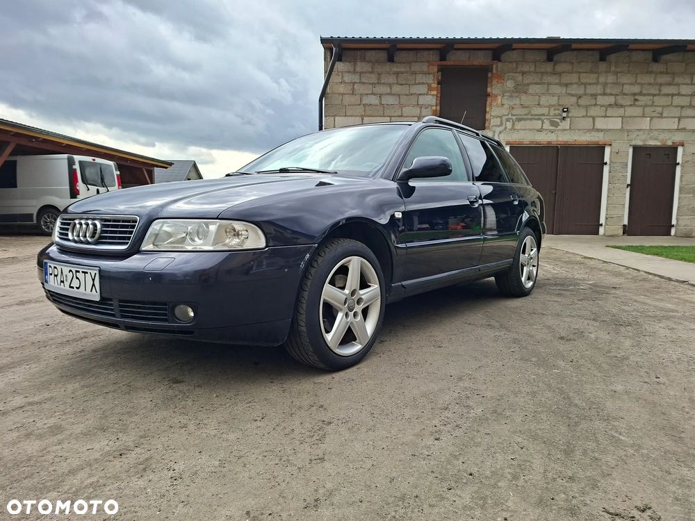 Audi A4 Avant - 1