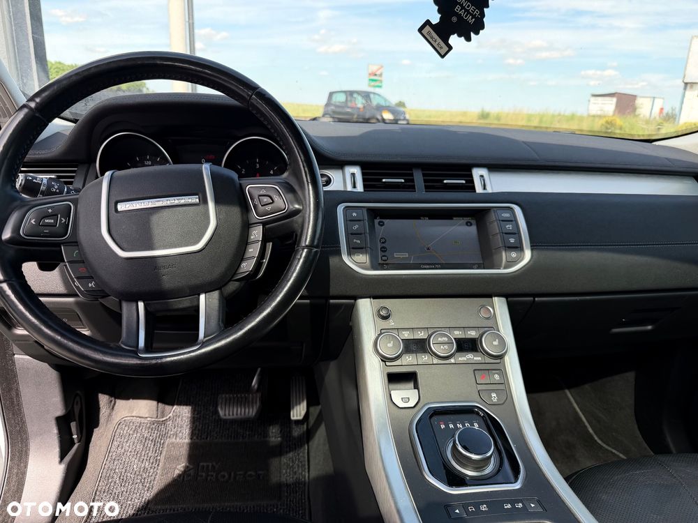 Land Rover Range Rover Evoque - 38