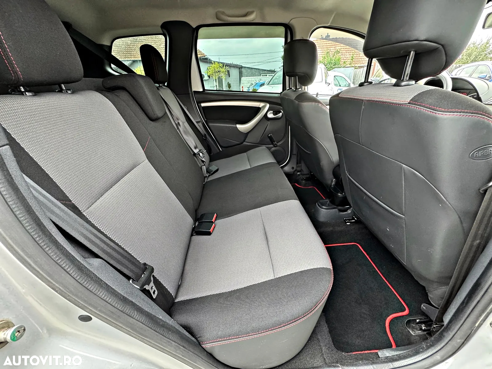 Dacia Duster 1.5 dCi 4x4 Laureate - 7