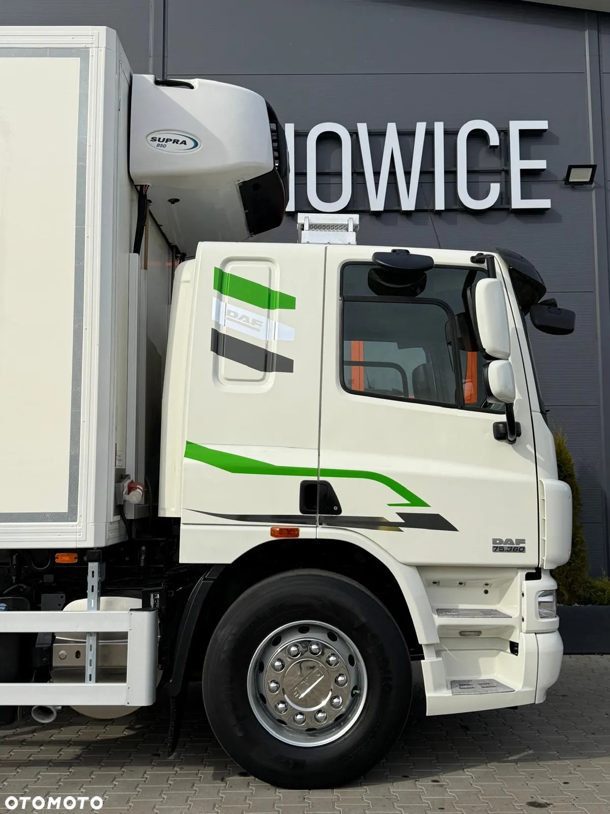 DAF DAF CF XF 75.360 // 6x2 // E5 // chłodnia 21 Epal // sypialka // klima // winda pod spód - 22