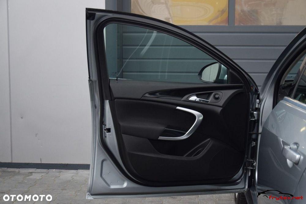 Opel Insignia - 15
