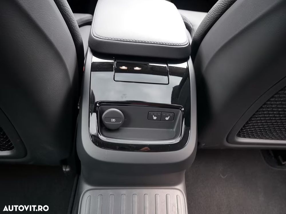 Volvo S60 T8 Recharge AWD Ultimate Dark - 17