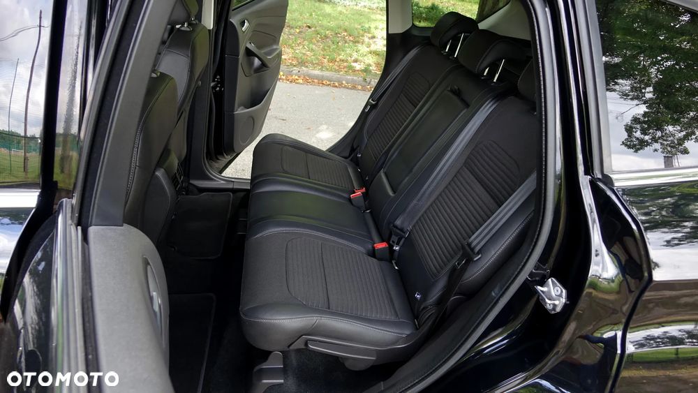 Ford Kuga 1.5 EcoBoost 2x4 Titanium - 9