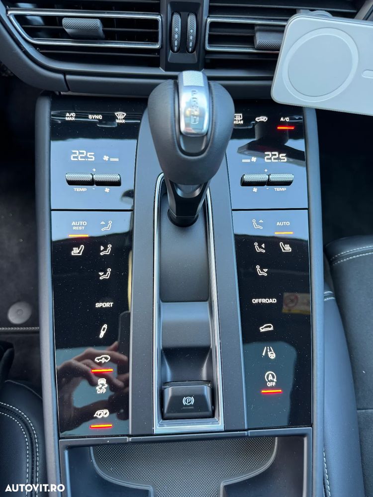 Porsche Macan GTS - 22