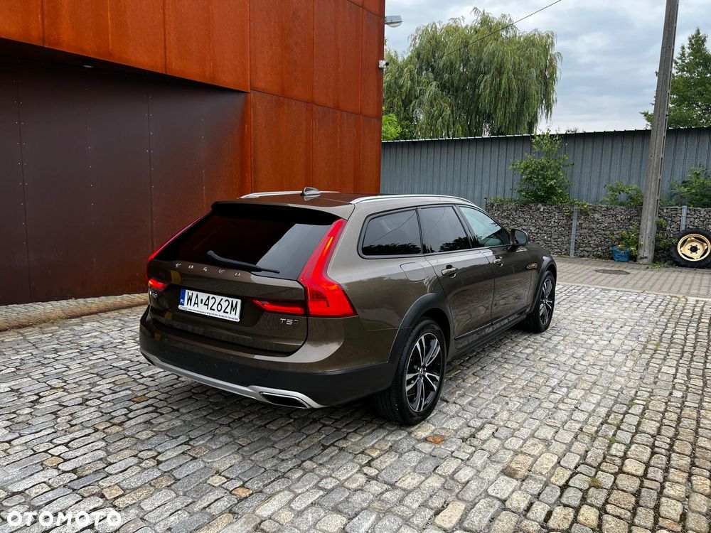 Volvo V90 Cross Country T5 AWD - 4