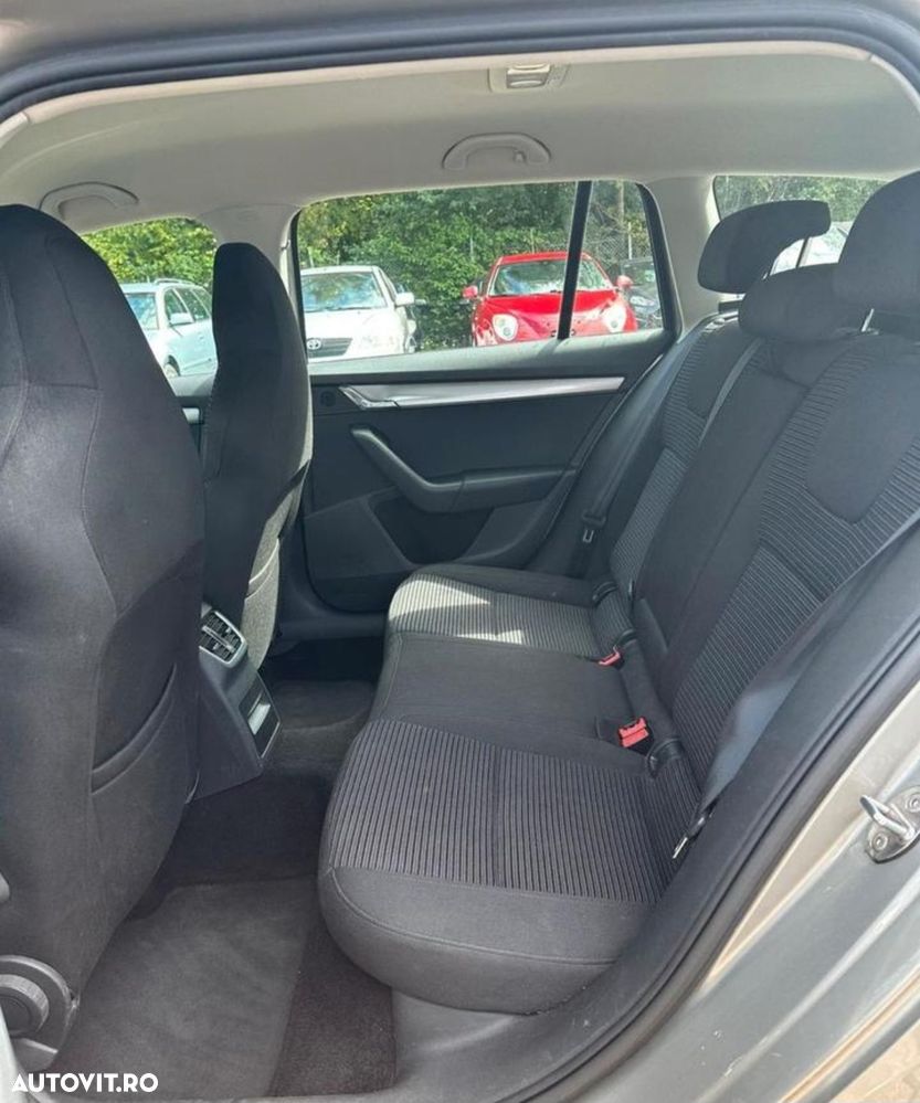 Skoda Octavia 2.0 TDI Green tec DSG Edition - 5