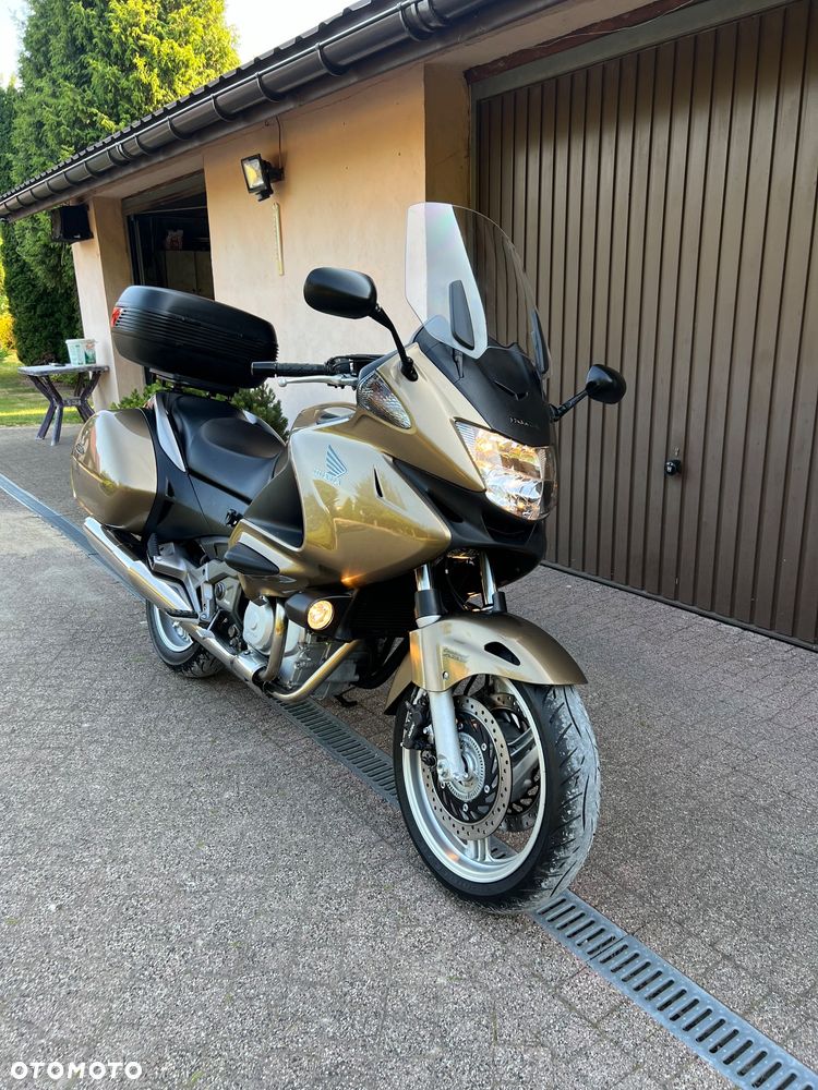 Honda NTV - 16