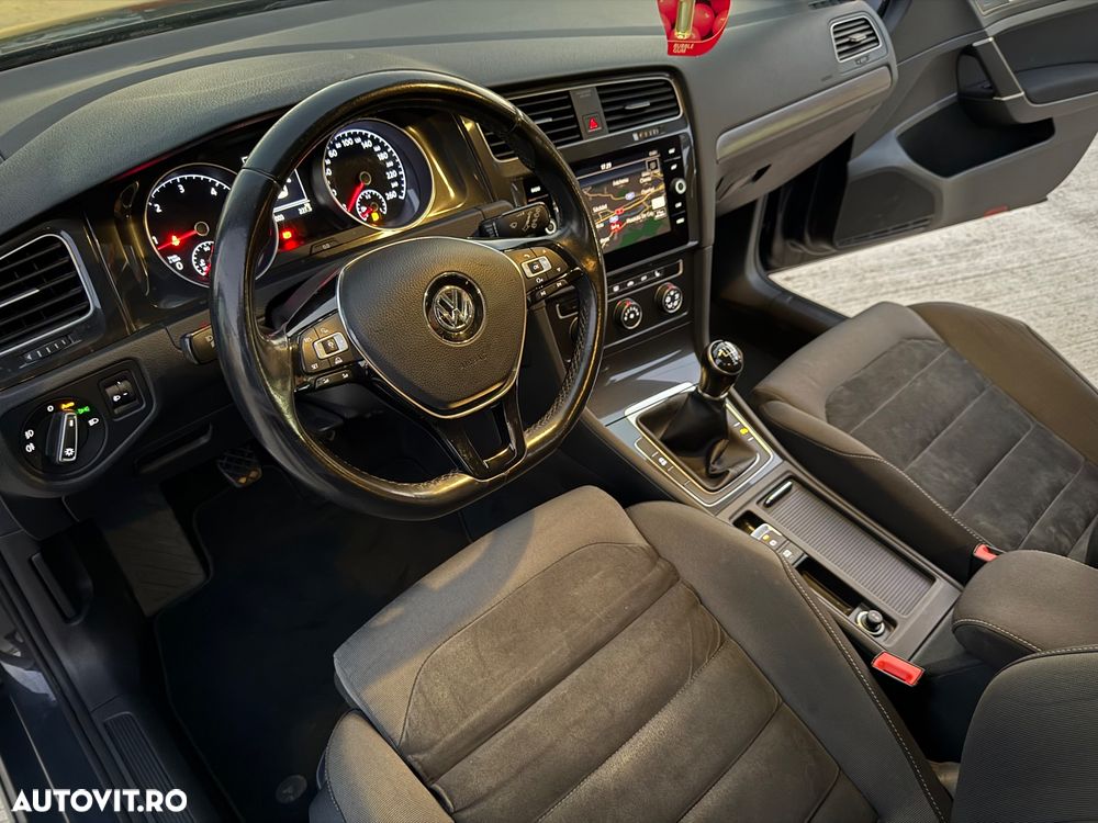 Volkswagen Golf 2.0 TDI (BlueMotion Technology) Comfortline - 38