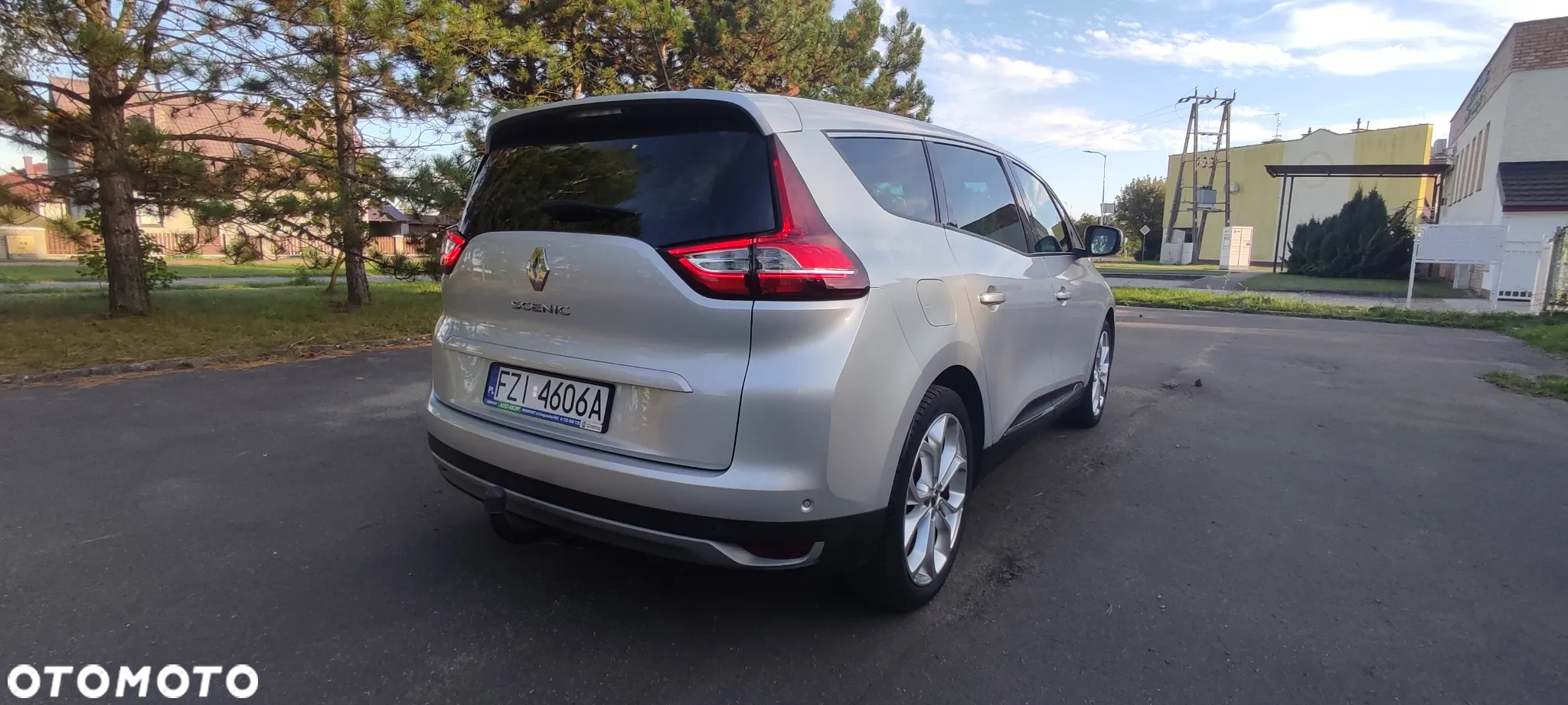 Renault Grand Scenic - 5