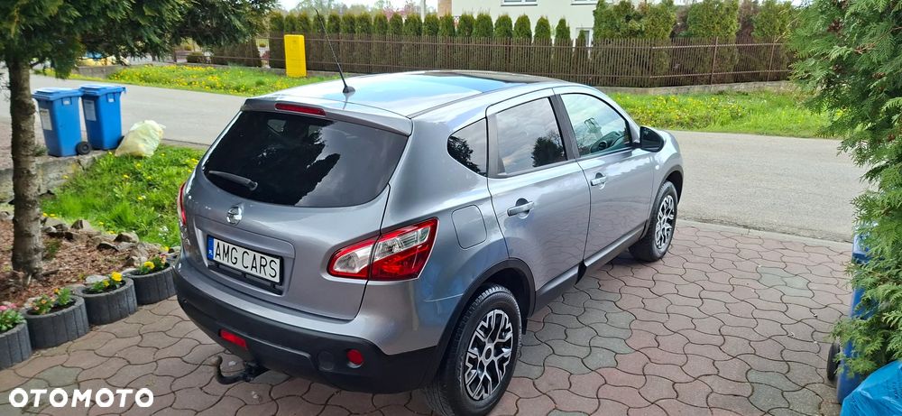 Nissan Qashqai - 2