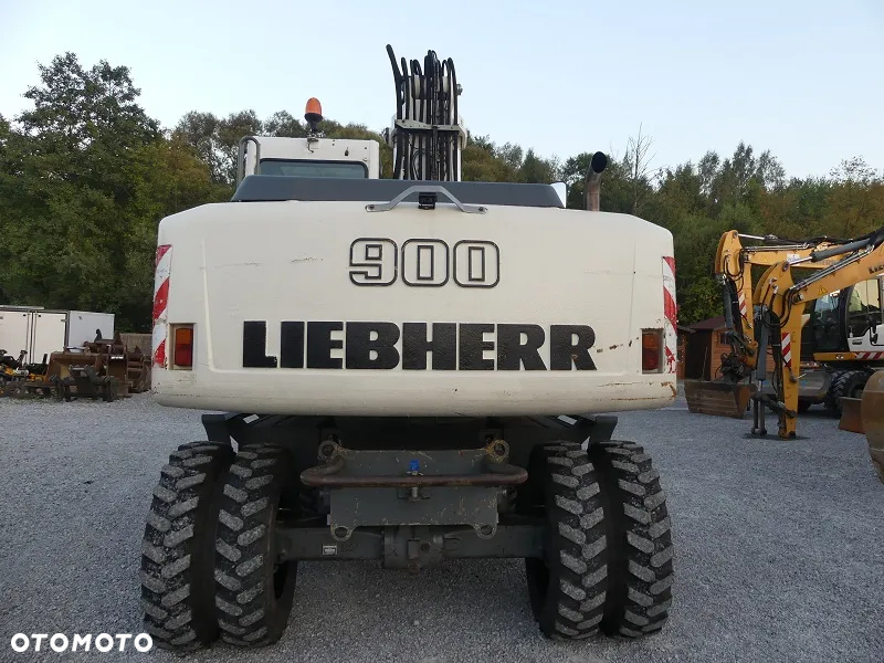 Liebherr A900C z Niemiec / Super Stan / - 7