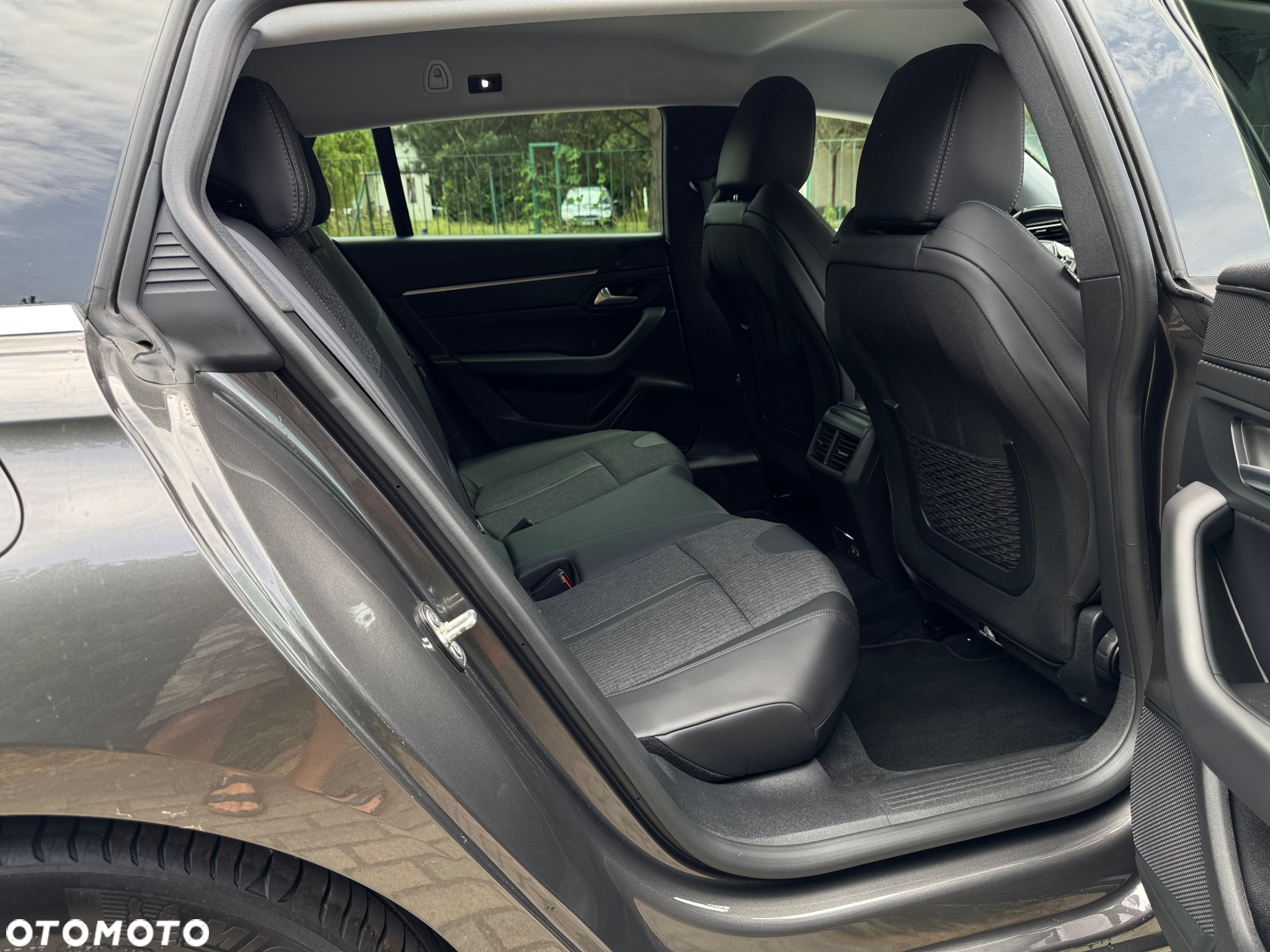 Peugeot 508 1.5 BlueHDi Allure S&S EAT8 - 32