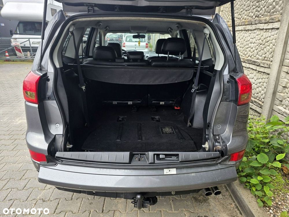 Peugeot 4007 HDI FAP 7-Sitzer Platinum - 25