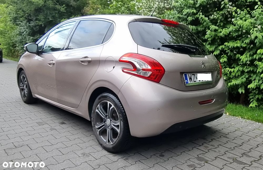 Peugeot 208 e-HDi 115 Stop&Start Allure - 7