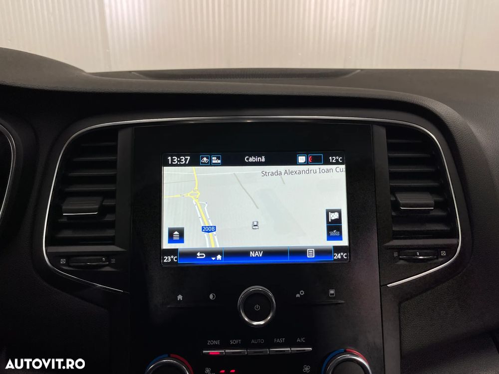 Renault Megane Blue dCi 116 EDC Zen - 14