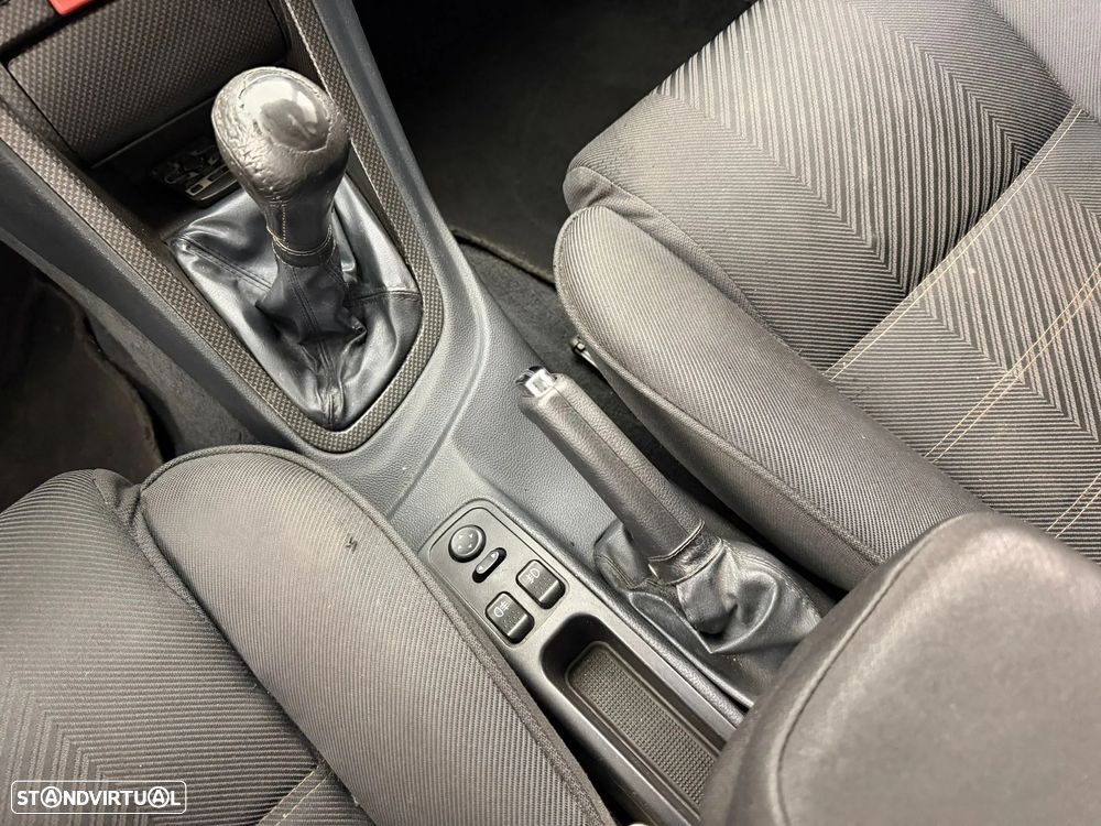 Alfa Romeo 156 1.6 TS - 13