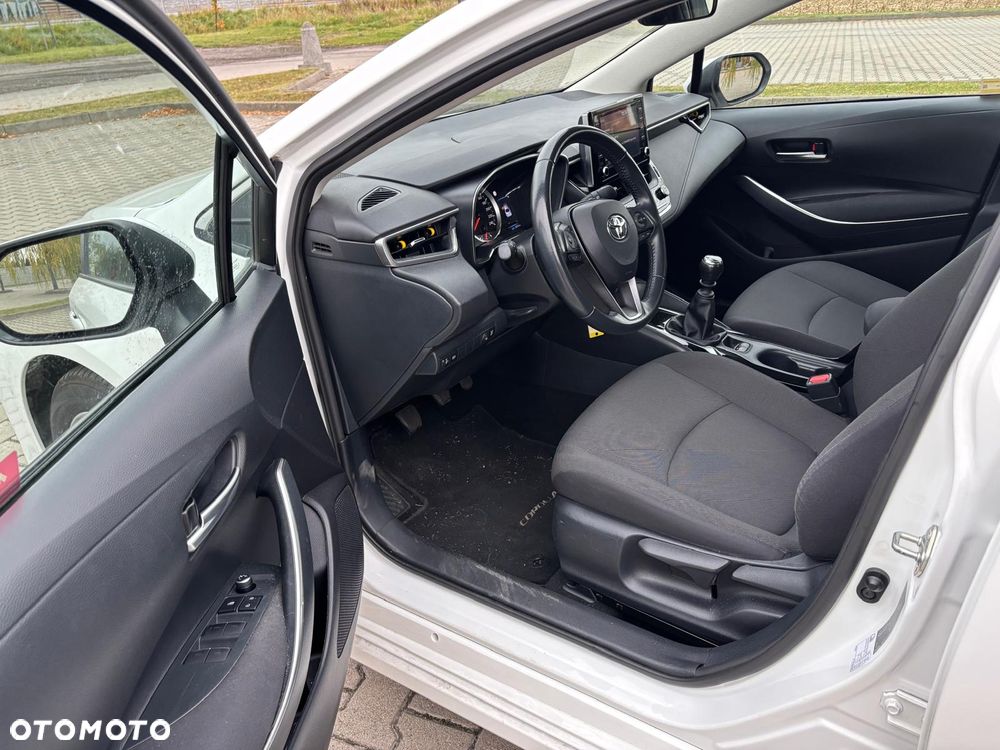 Toyota Corolla - 16