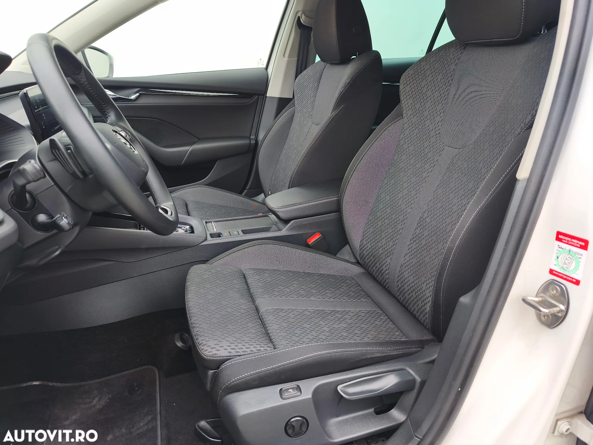 Skoda Octavia 2.0 TDI DSG Ambition - 9