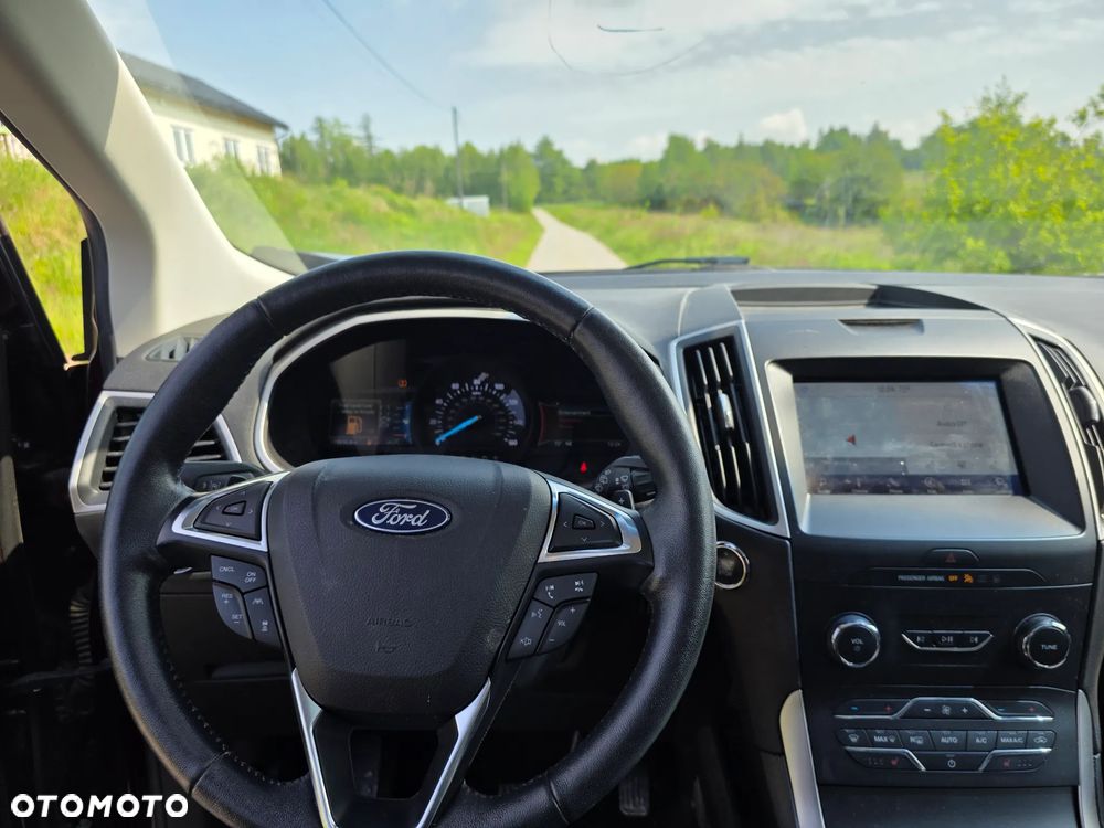 Ford Edge - 15