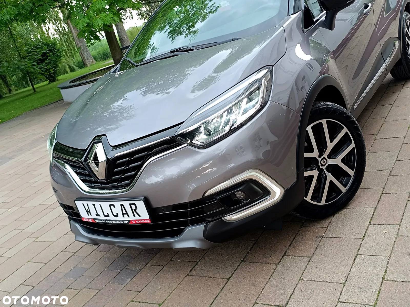 Renault Captur 1.3 Energy TCe Initiale Paris EDC - 22